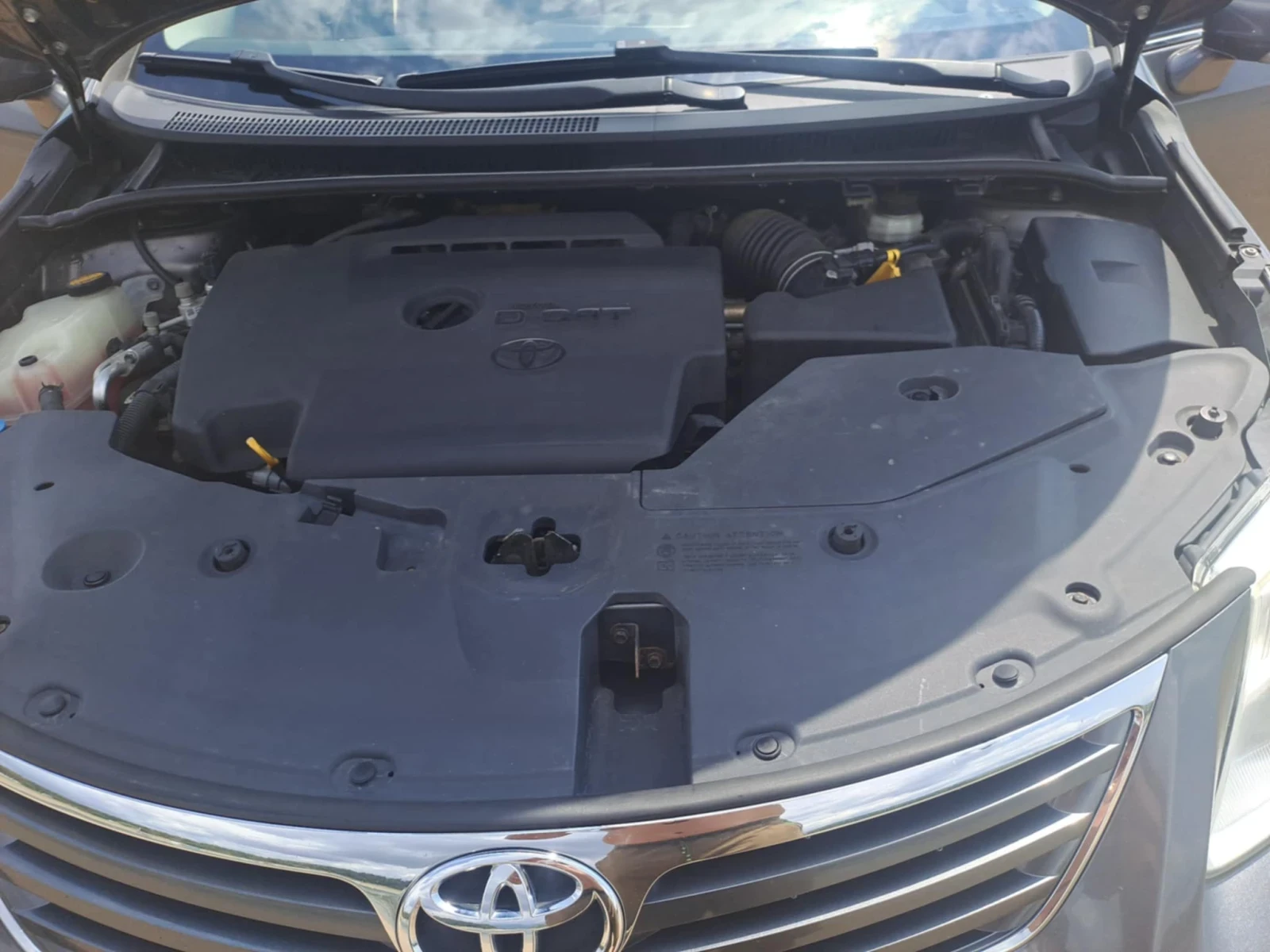 Toyota Avensis  - изображение 8