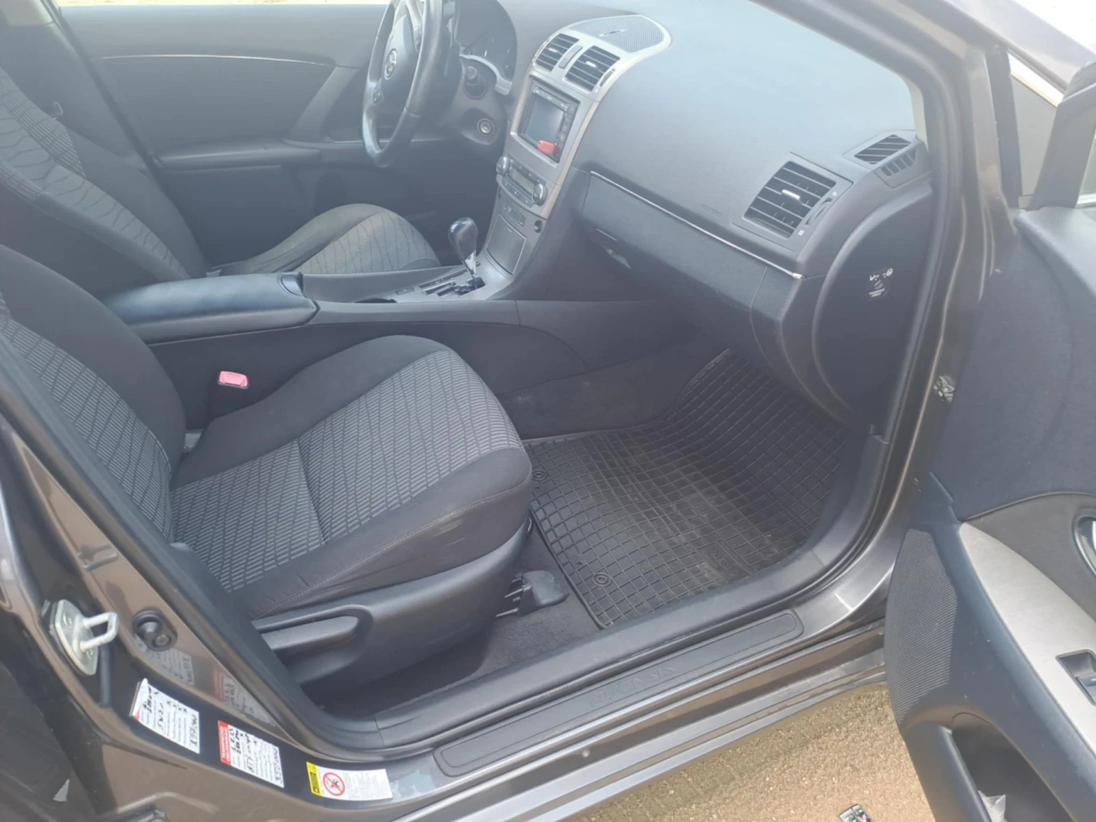 Toyota Avensis  - изображение 6