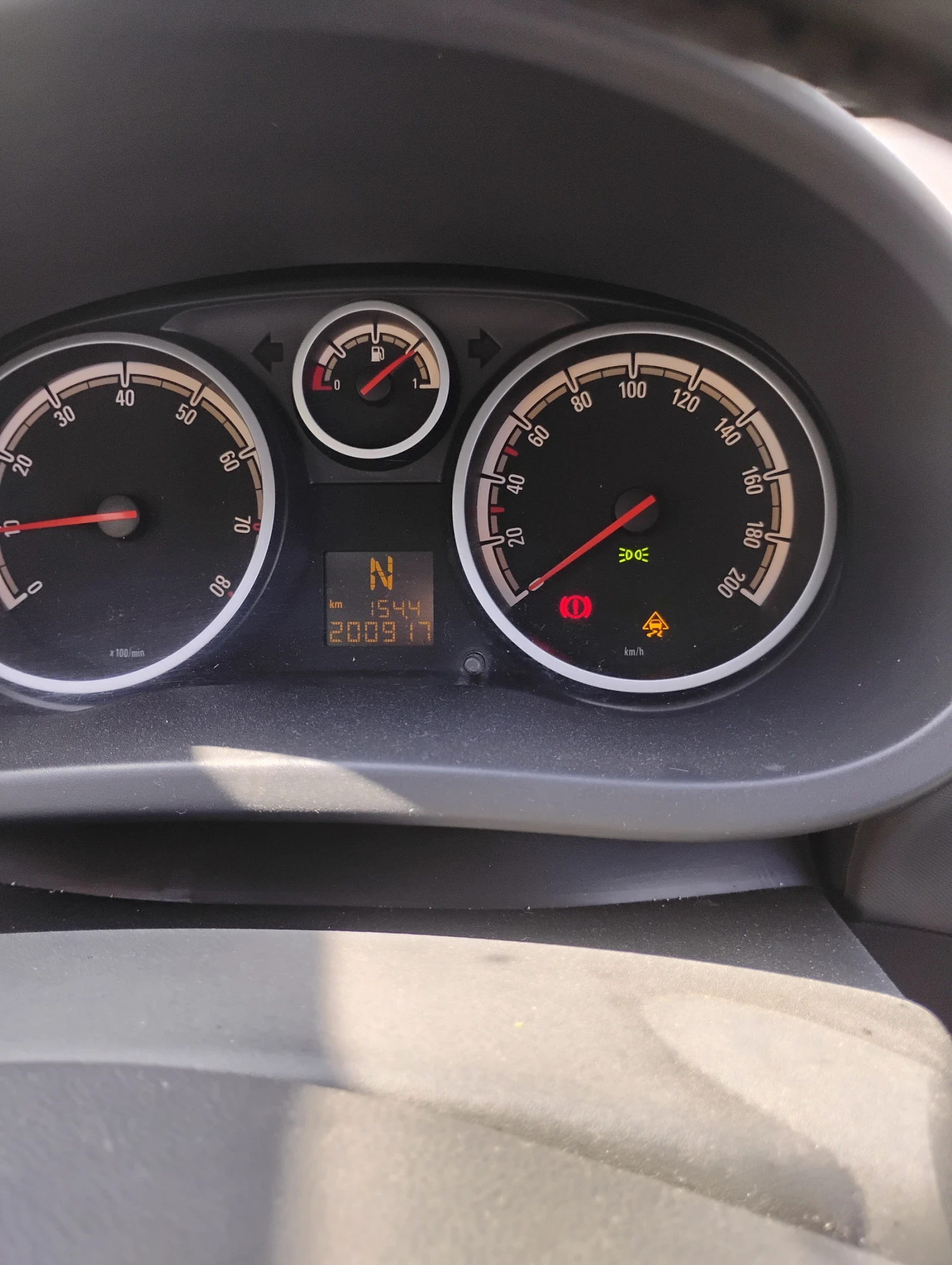 Opel Corsa 1.2 - изображение 4