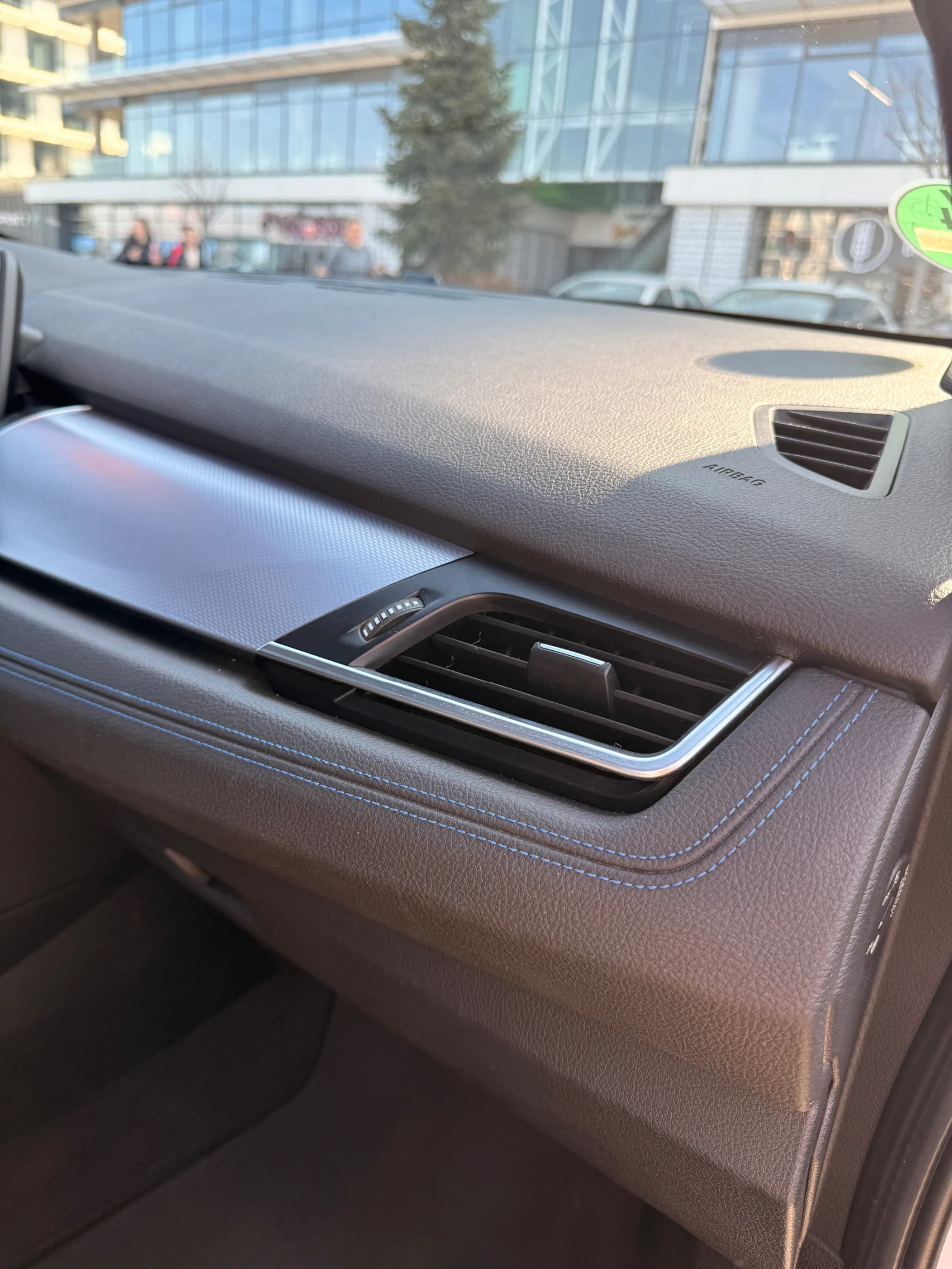 BMW 218 / d Active Tourer, снимка 10 - Автомобили и джипове - 53754028