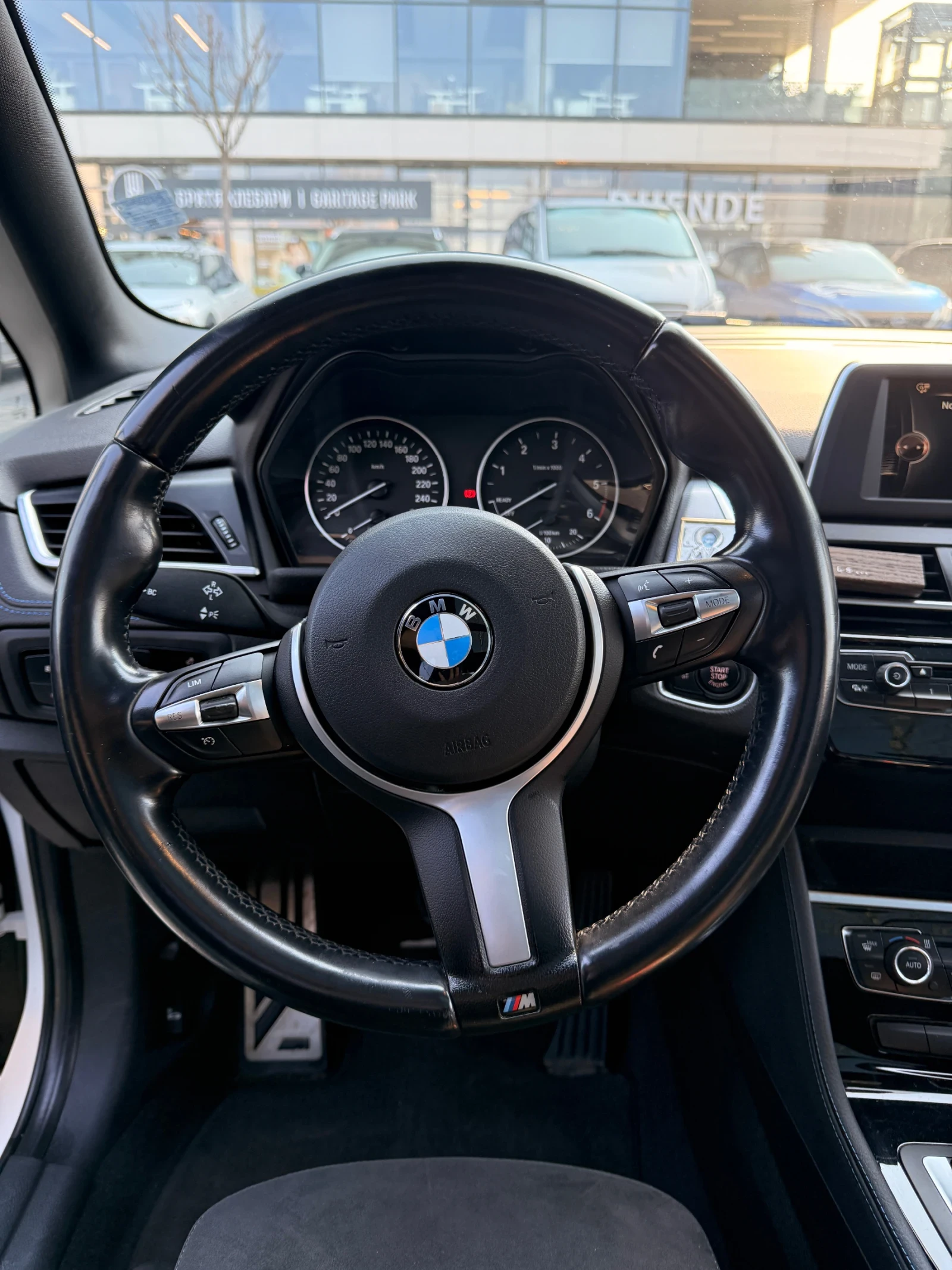 BMW 218 / d Active Tourer, снимка 6 - Автомобили и джипове - 53754028