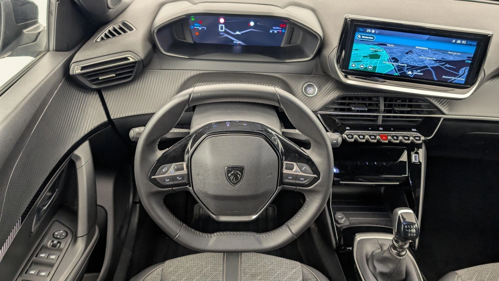 Peugeot 2008 1.2 Allure - Petrol - Manual - 102 hp - 19.940 km, снимка 11 - Автомобили и джипове - 53907732