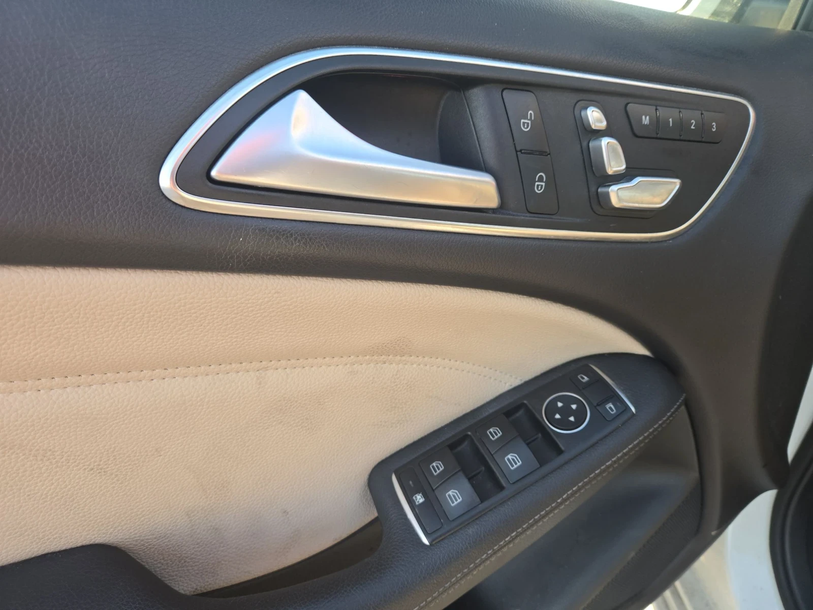 Mercedes-Benz B 250 B250e отличен НЕ напудрен!, снимка 10 - Автомобили и джипове - 54007692