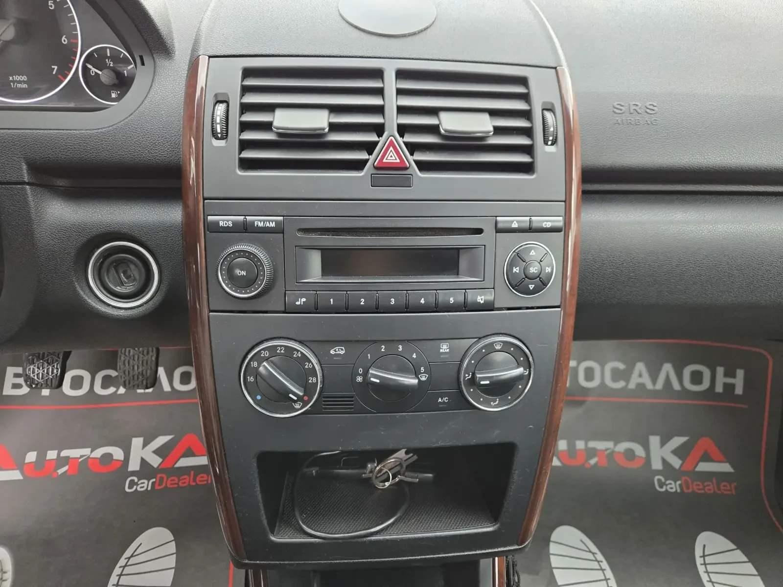 Mercedes-Benz A 170 1.7i-116��= �����������= 5����� | Mobile.bg � ����������� 16