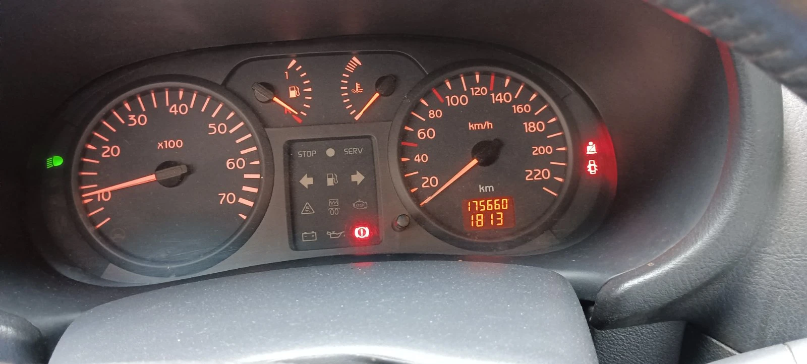Renault Clio, снимка 4 - Автомобили и джипове - 54638193