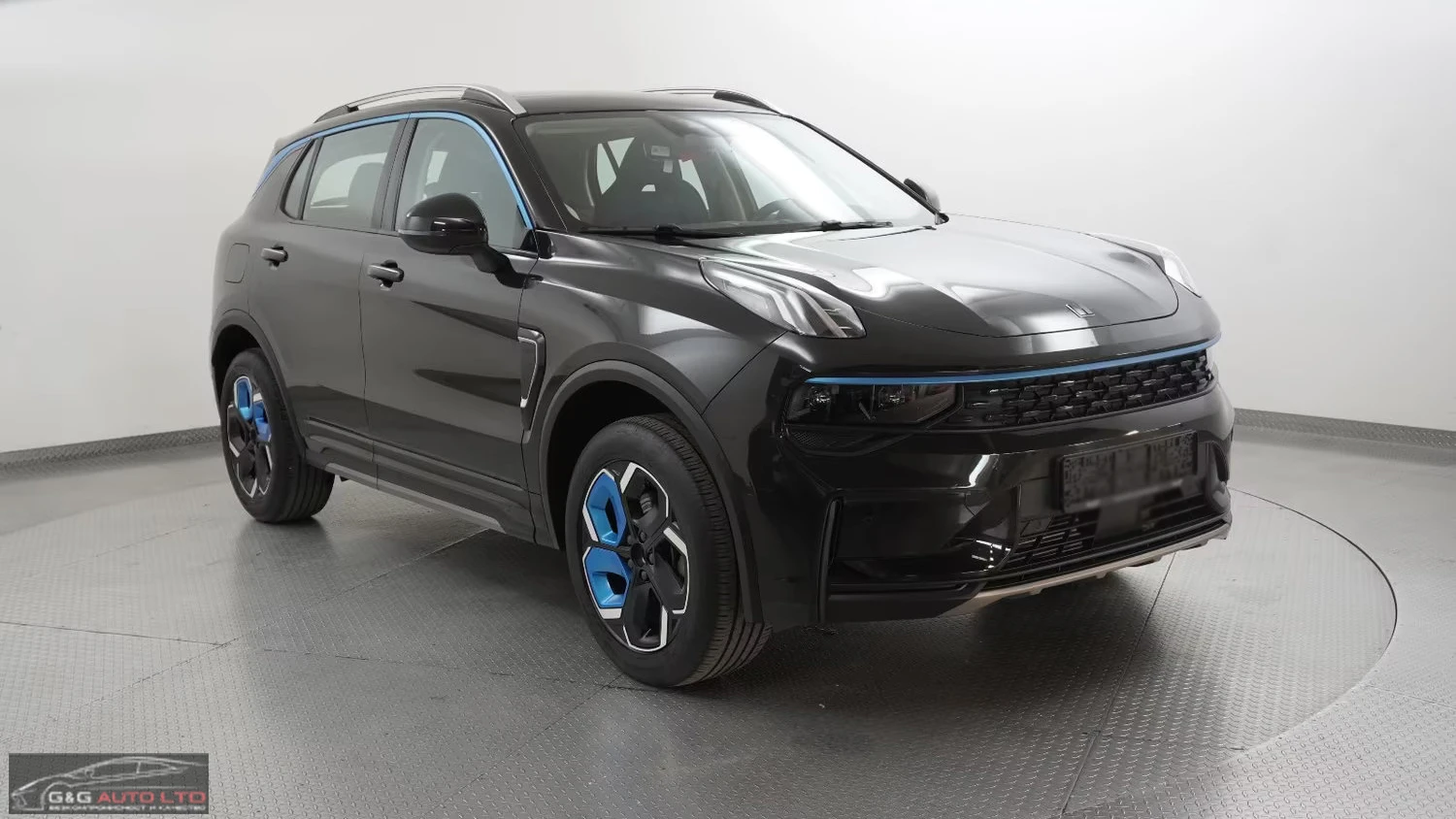 LynkCo 01 HEV/197HP/PANO/MEMO/360/KLESS/CPLAY/342q, снимка 4 - Автомобили и джипове - 54687389