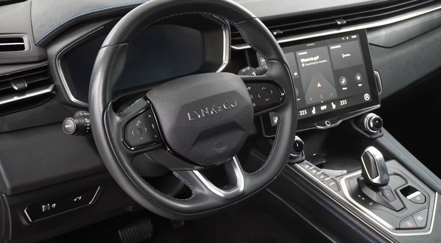 LynkCo 01 HEV/197HP/PANO/MEMO/360/KLESS/CPLAY/342q, снимка 8 - Автомобили и джипове - 54687389