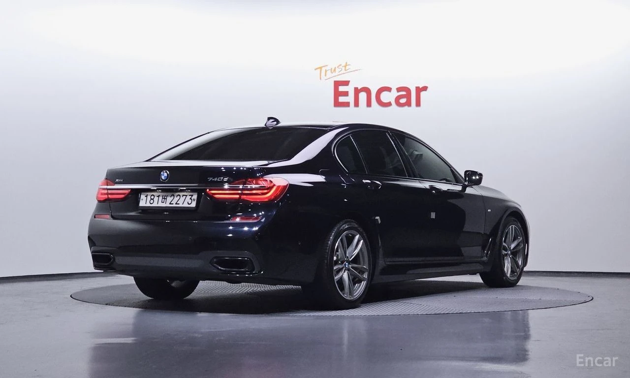 BMW 740 XDRIVE* 360CAMERA* HEAD-UP* SUNROOF* , снимка 3 - Автомобили и джипове - 54752975