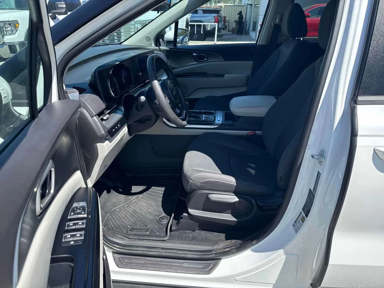 Kia Carnival * FWD * ���������� ��� ������������ ������*  | Mobile.bg � ����������� 5
