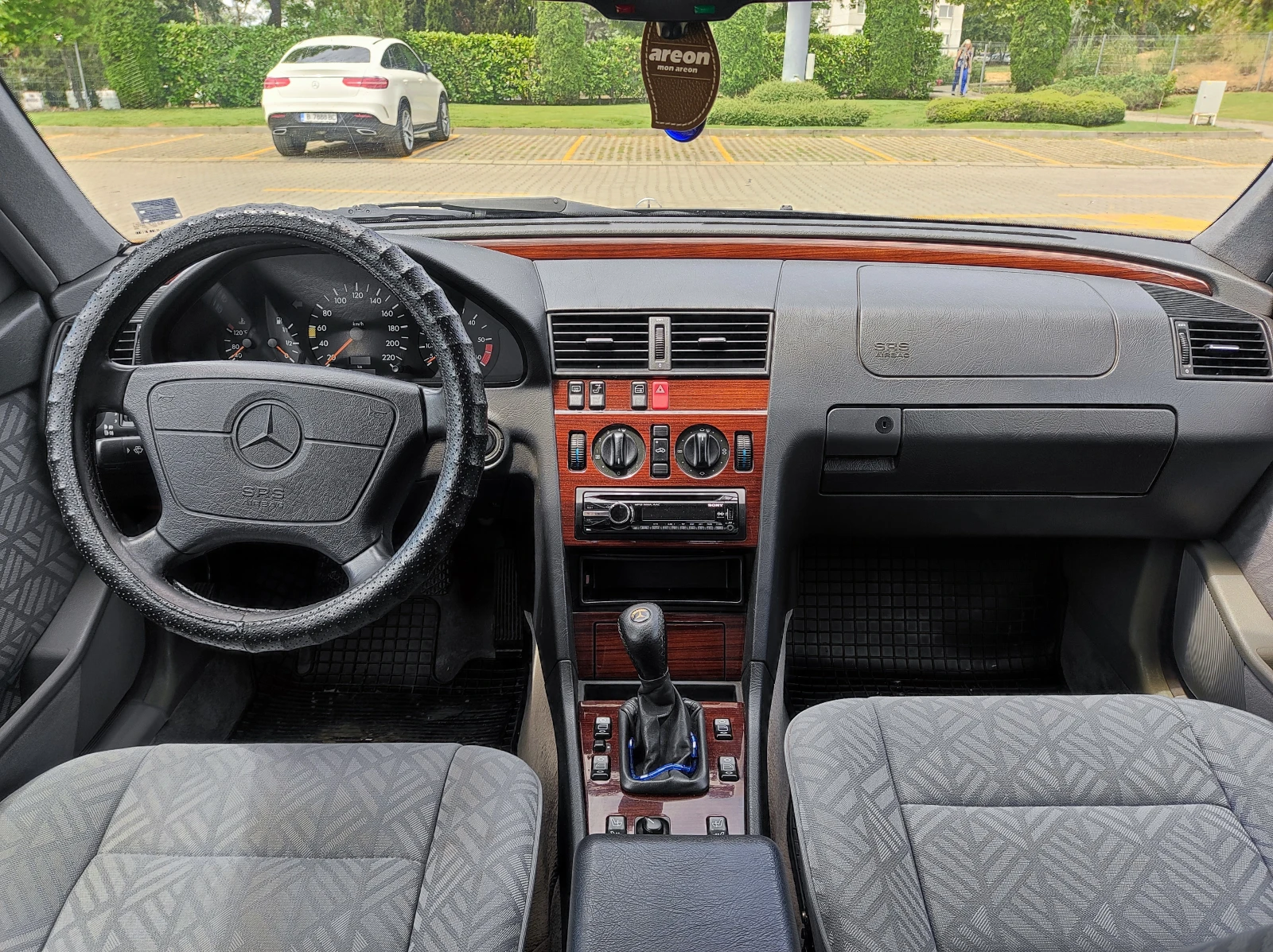 Mercedes-Benz C 220 Elegance, снимка 14 - Автомобили и джипове - 55231429