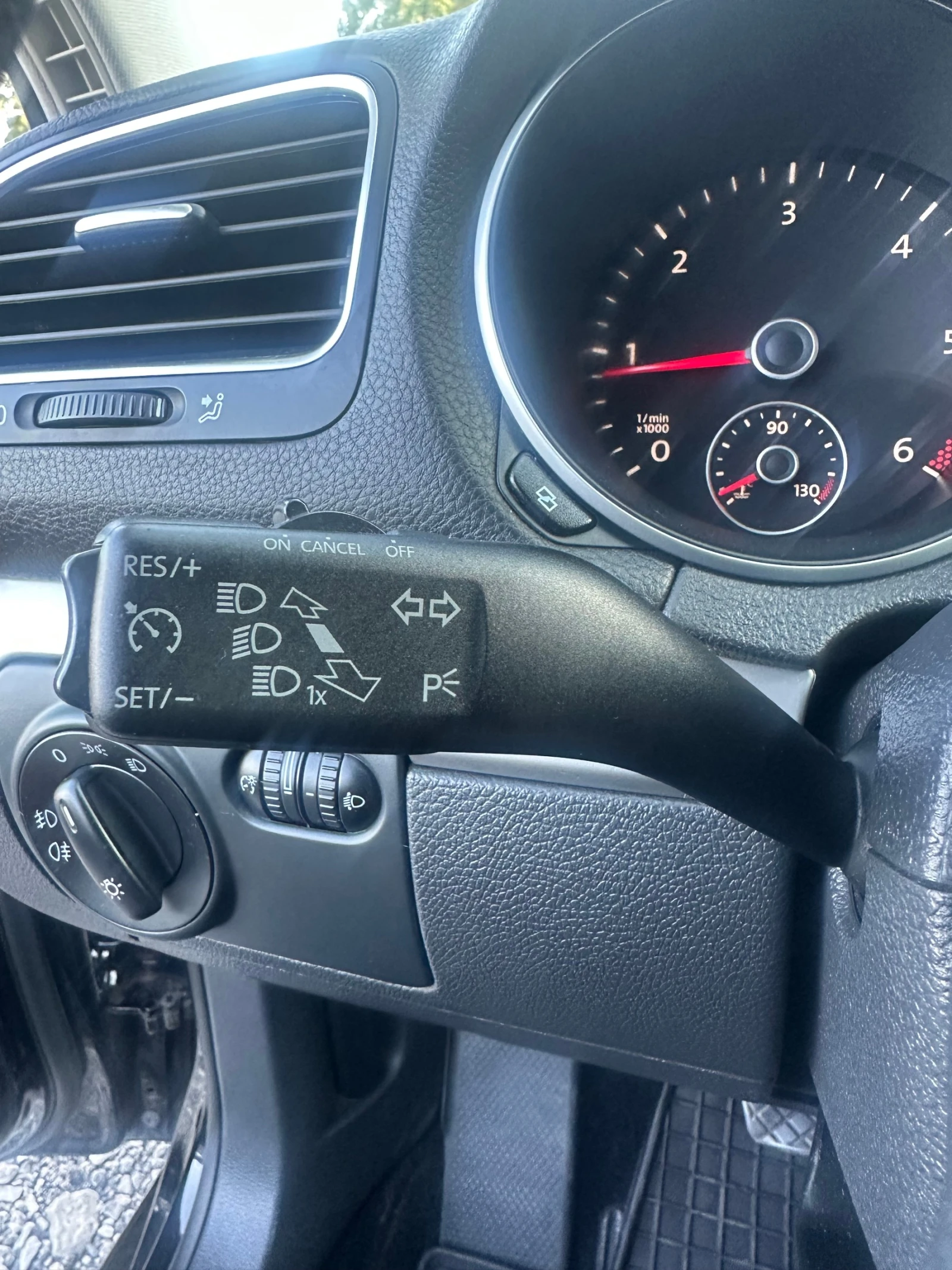 VW Golf 1.6TDI 90kc EURO5, снимка 13 - Автомобили и джипове - 55553114