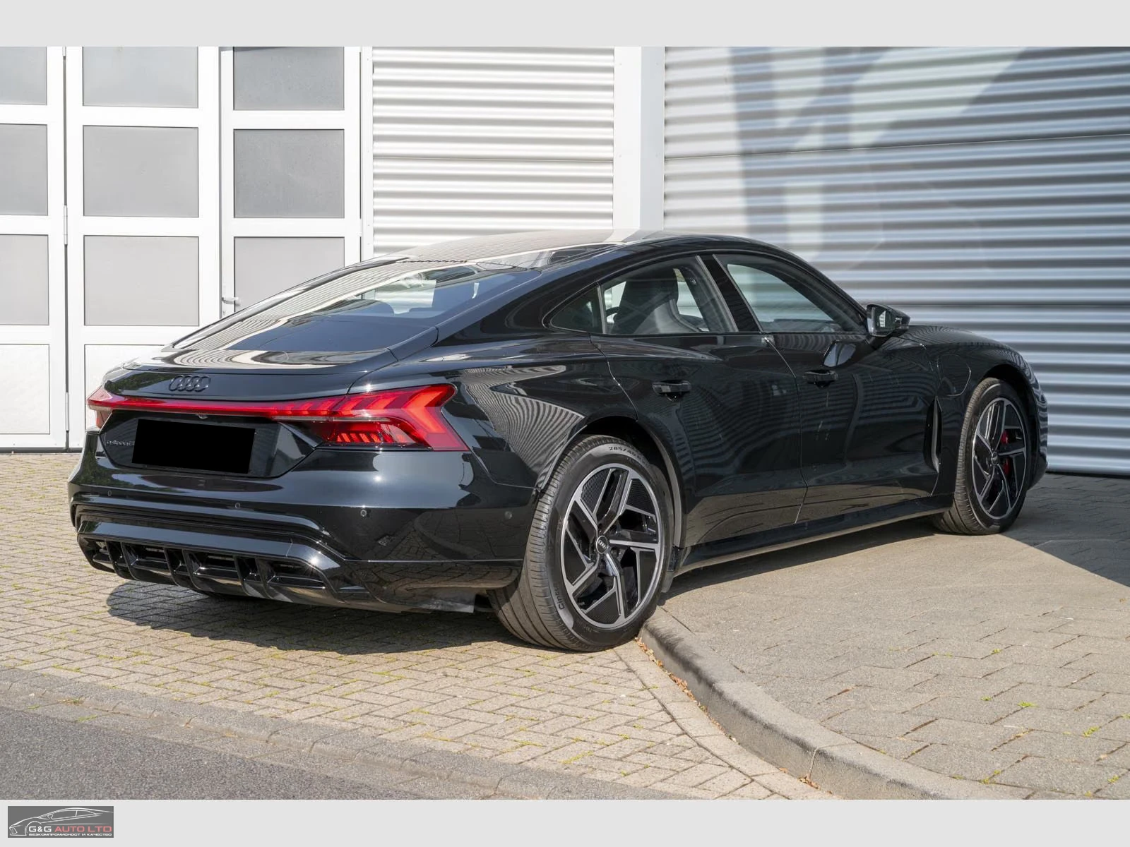 Audi E-Tron GT QUATTRO/476HP/360/PANO/KLESS/786z, снимка 3 - Автомобили и джипове - 55703247