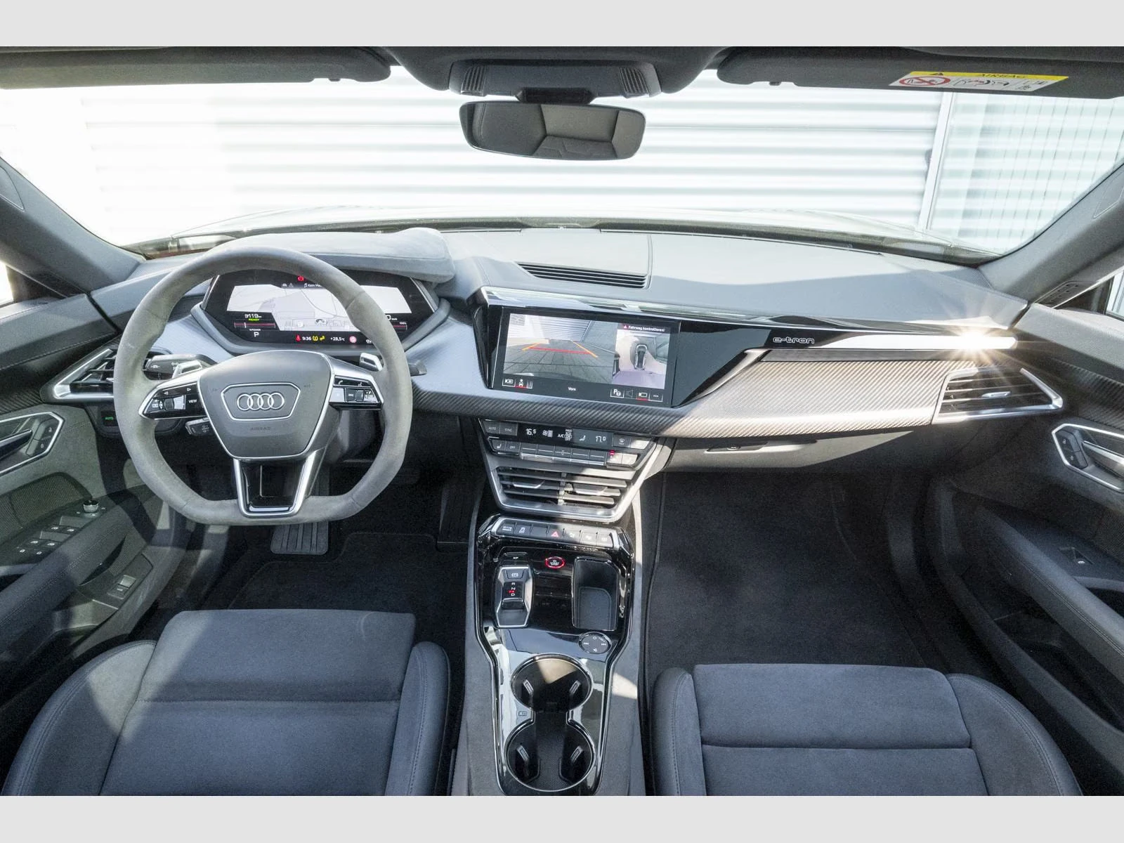 Audi E-Tron GT QUATTRO/476HP/360/PANO/KLESS/786z, снимка 9 - Автомобили и джипове - 55703247
