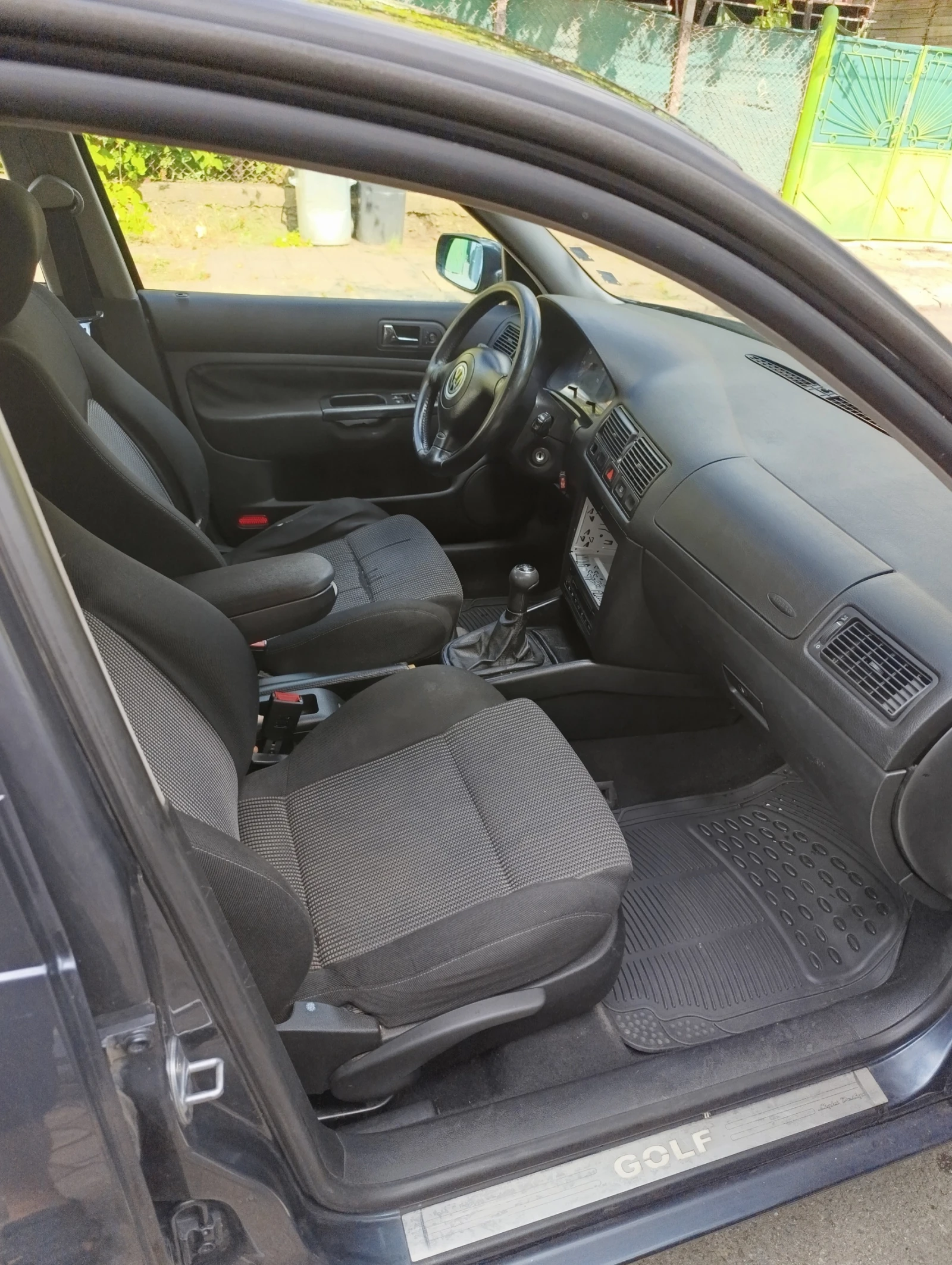 VW Golf, снимка 11 - Автомобили и джипове - 55704138