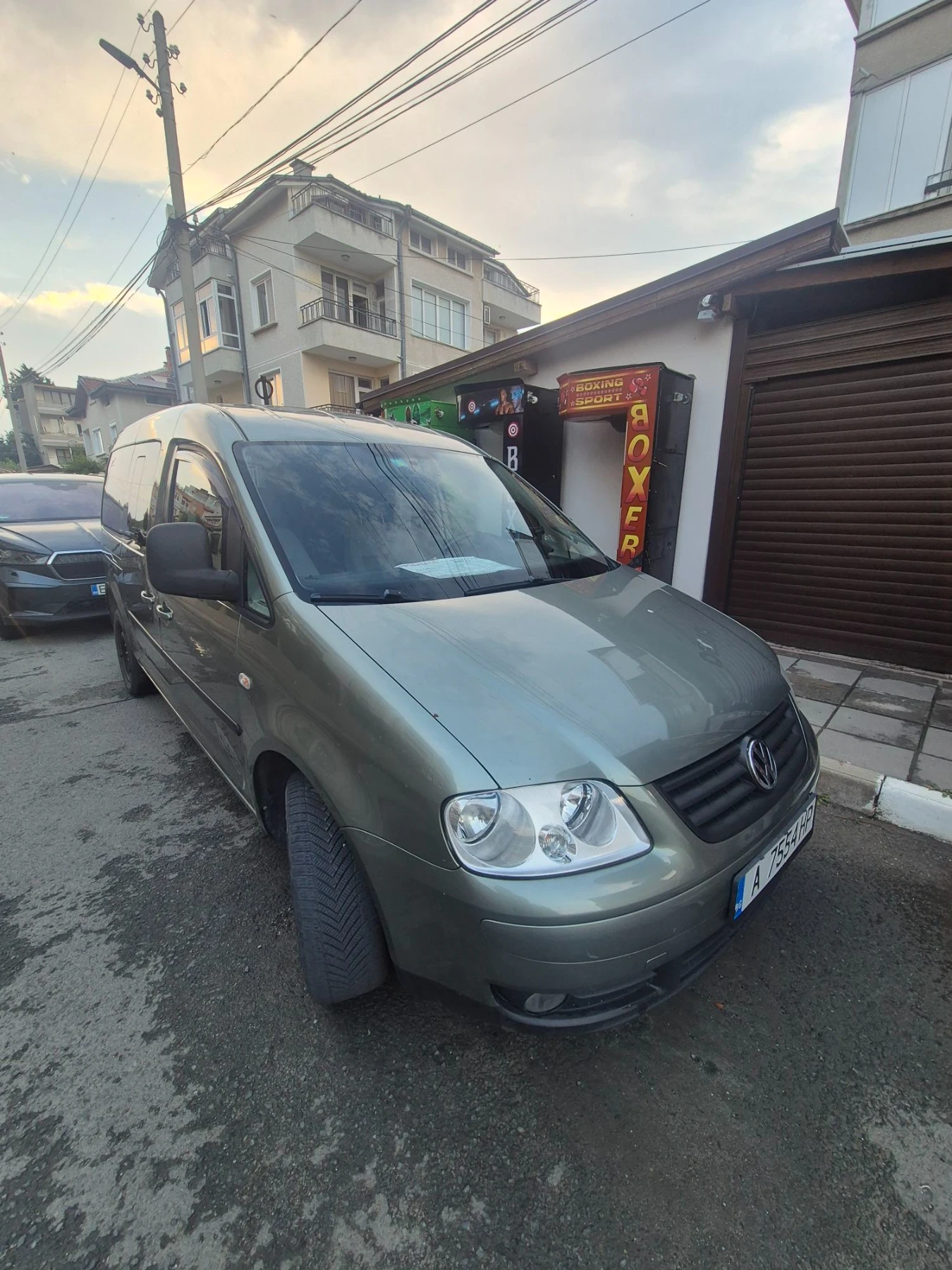 VW Caddy 2.0 газ бензин , снимка 3 - Автомобили и джипове - 56325249