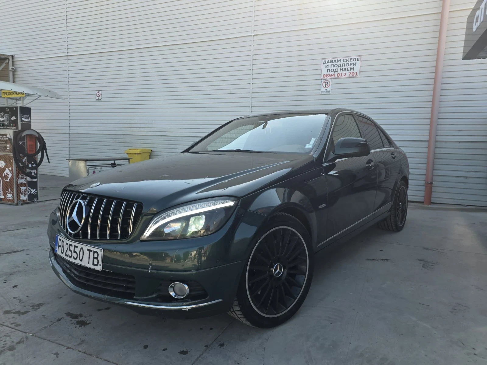 Mercedes-Benz C 320