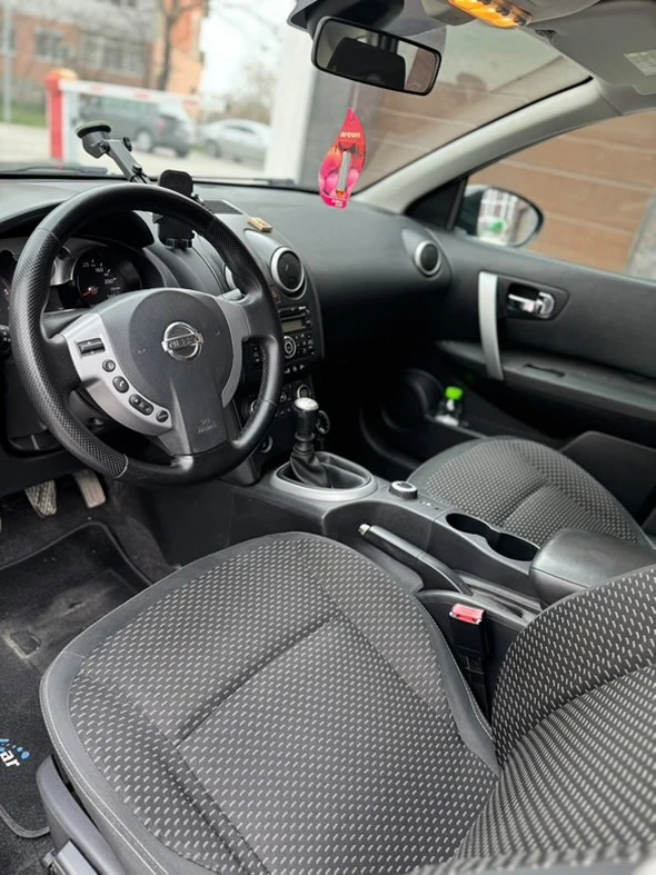 Nissan Qashqai 2.0 dci 4x4 PANORAMA, снимка 8 - Автомобили и джипове - 53632592