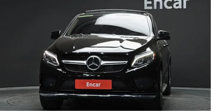 Mercedes-Benz GLE 350 * АВТО КРЕДИТ* ЦЕНА ДО БГ * Сервизна история * , снимка 2 - Автомобили и джипове - 55415523