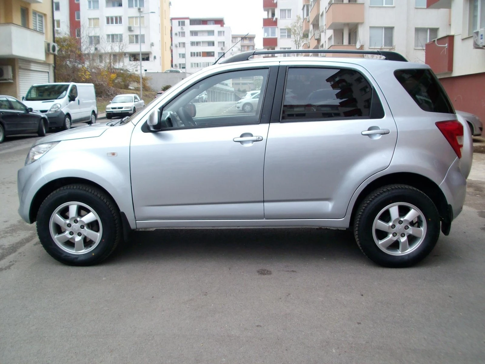 Daihatsu Terios 1.5 VVT-i  4x4 Avtomat ITALIQ  - изображение 8