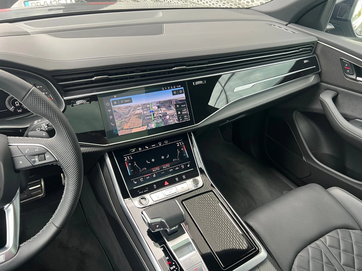 Audi Q8 55 TFSIe quattro - изображение 10