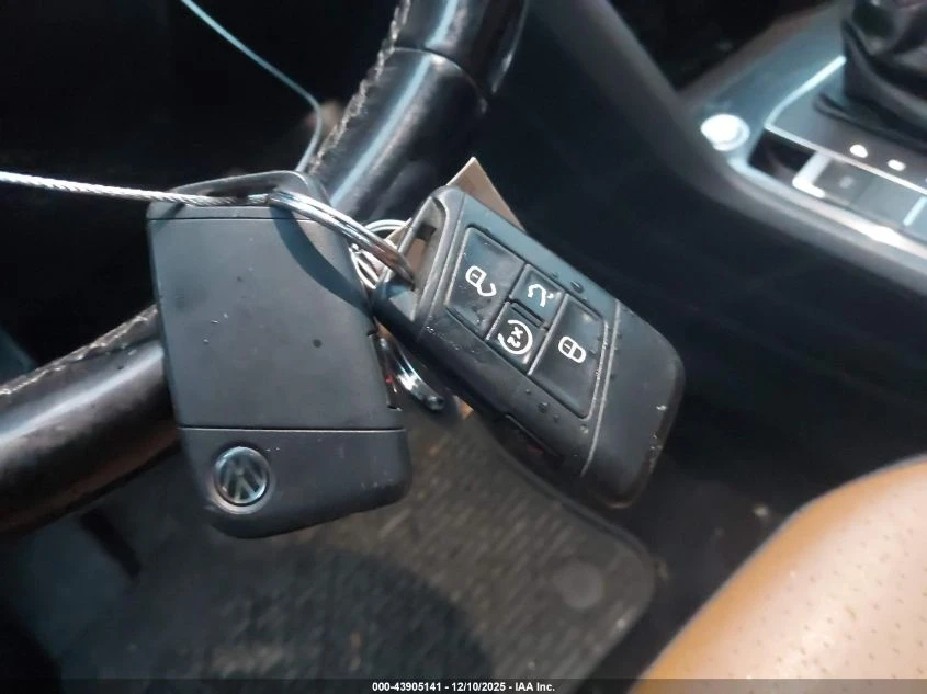 VW Tiguan 2.0L I-4 DI, DOHC, VVT, TURBO, 184HP Front Wheel | Mobile.bg � ����������� 3