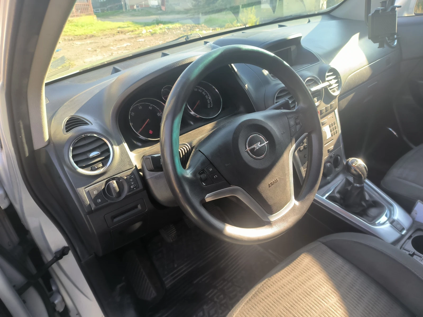 Opel Antara 2, 2 дизел , снимка 9 - Автомобили и джипове - 53875833