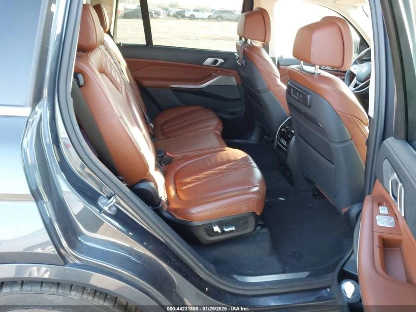 BMW X7 * xDrive40I* BUY NOW* ФИКС.ЦЕНА* , снимка 8 - Автомобили и джипове - 53950148