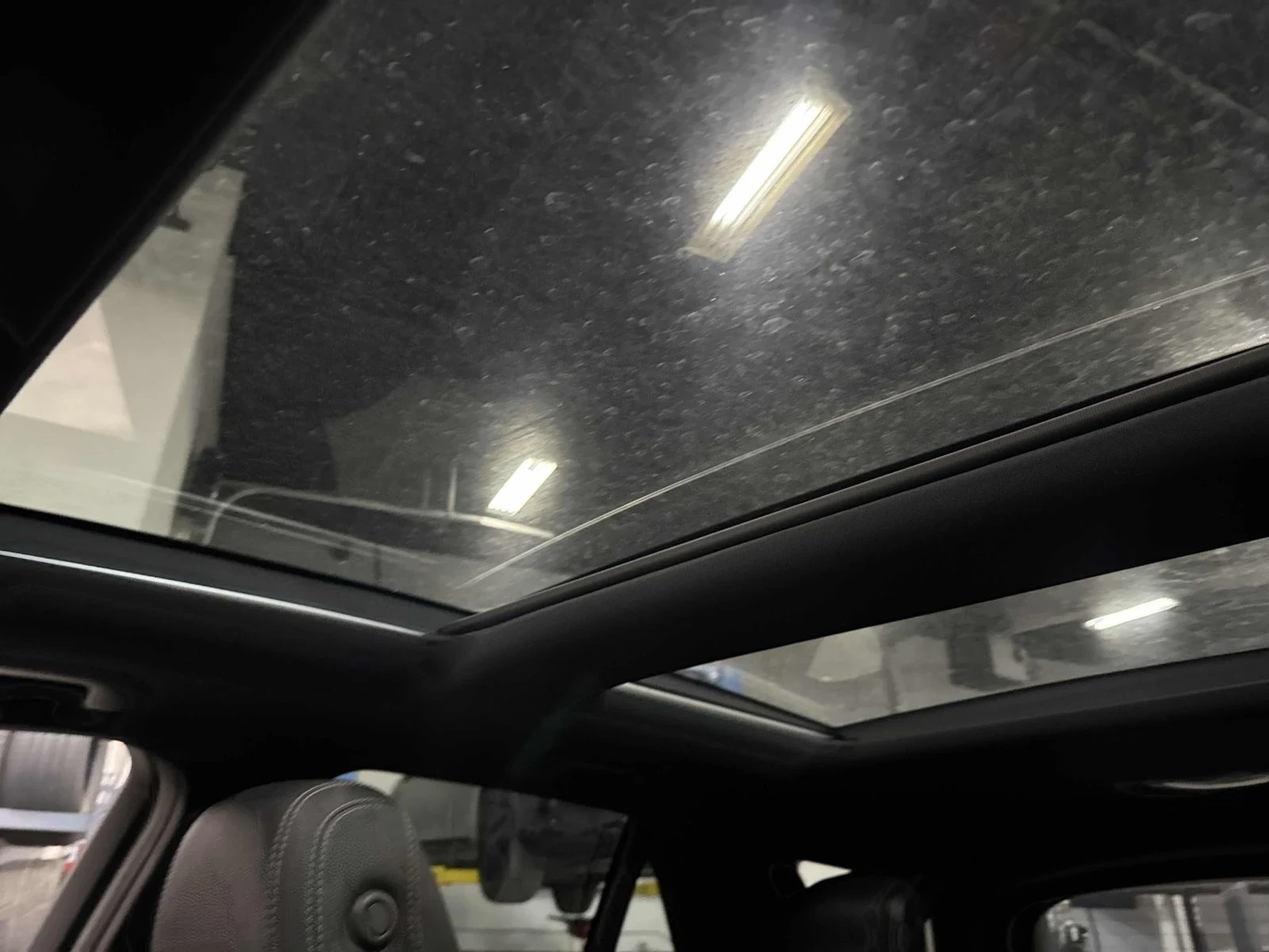 Mercedes-Benz ML 350 AMG-pkg* 360View* Harman/Kardon* Keyless* Пано* По, снимка 13 - Автомобили и джипове - 53961958