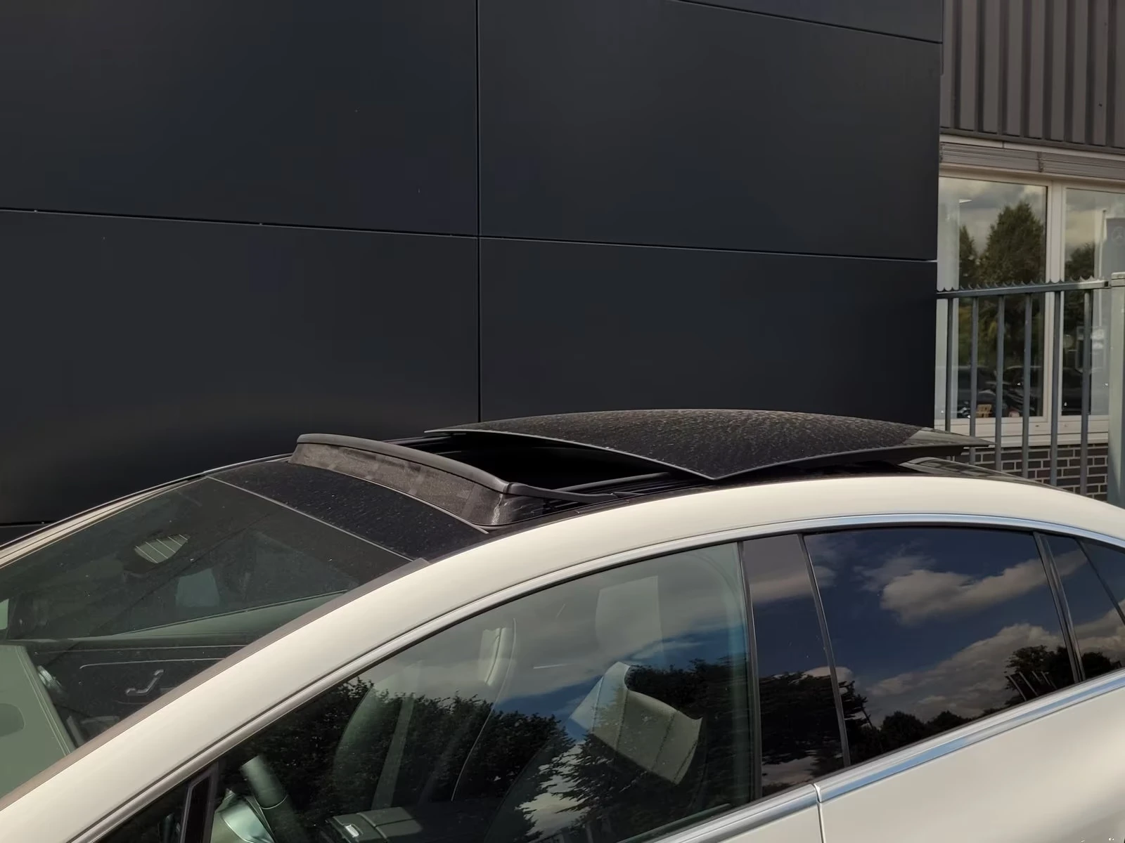 Mercedes-Benz EQE 350 / AMG / NIGHT / BURM / PANO / DIGITAL LIGHT / | Mobile.bg � ����������� 5