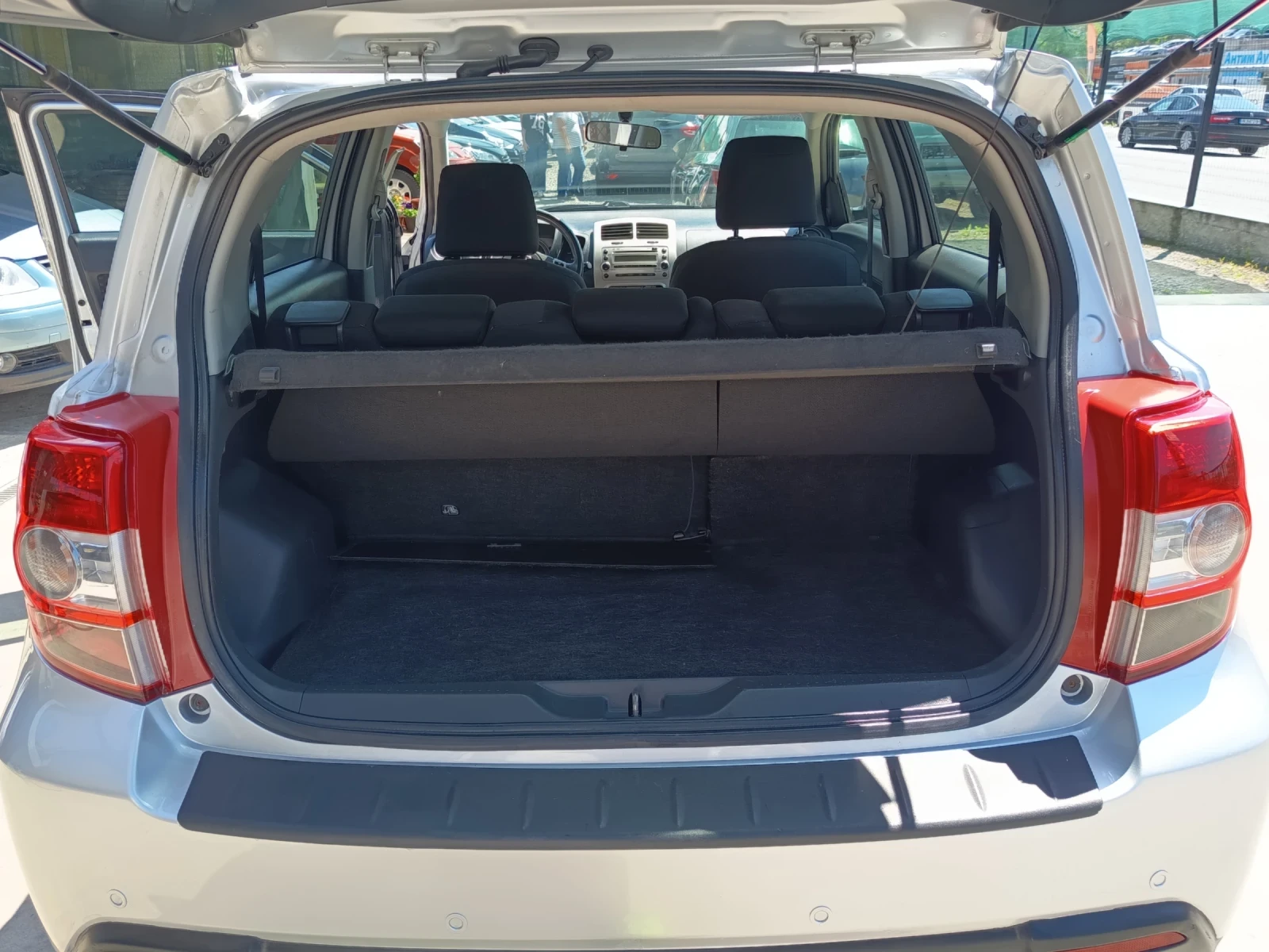 Toyota Urban Cruiser 1.4d4d, снимка 12 - Автомобили и джипове - 54802242