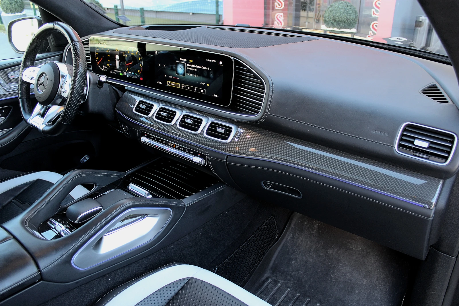 Mercedes-Benz GLE 63 S AMG 4-MATIC/DISTRONIC/MULTIBEAM/KAMERA360/PANO/KEY-GO | Mobile.bg � ����������� 12
