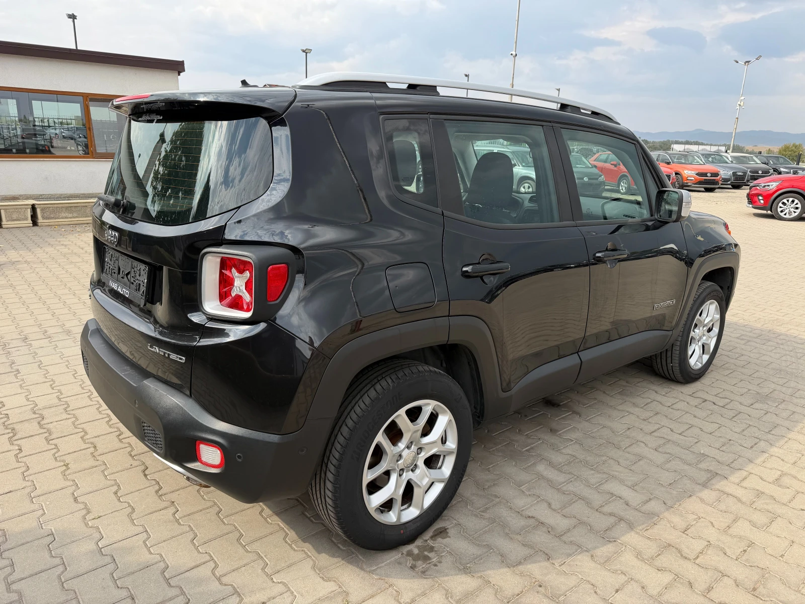 Jeep Renegade 1.4M-Air 4WD AVTOMAT/NAVI EURO 6, снимка 6 - Автомобили и джипове - 56165788