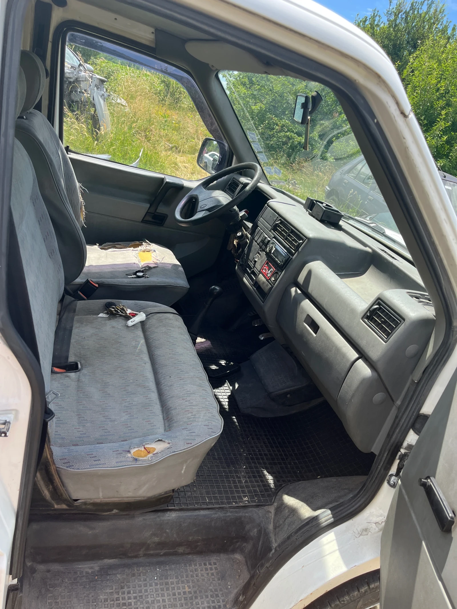 VW T4 1.9, снимка 8 - Бусове и автобуси - 54969834