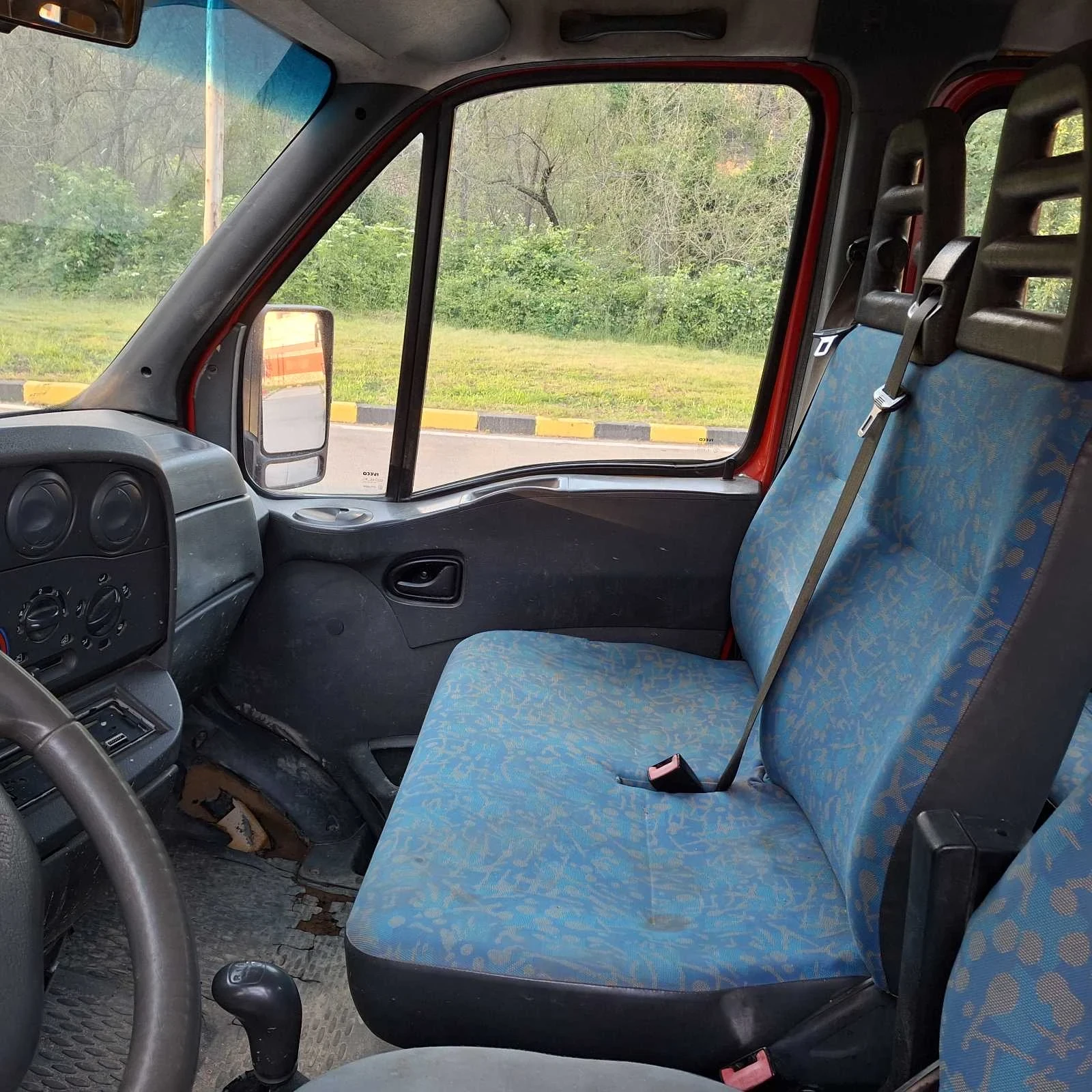 Iveco Daily 6 скорости, снимка 11 - Бусове и автобуси - 54993000