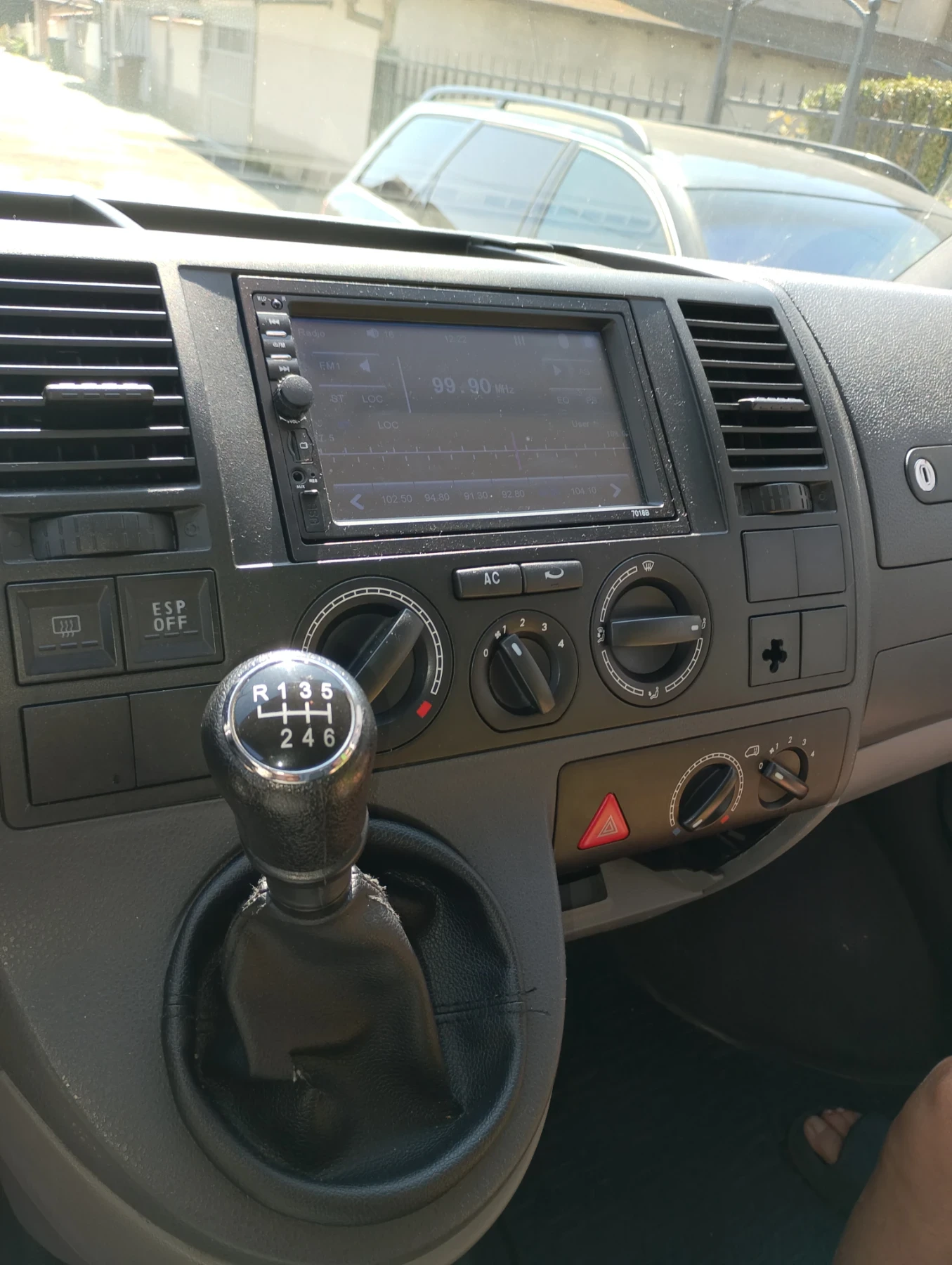 VW Transporter Т5, снимка 5 - Бусове и автобуси - 56435719