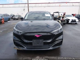 Ford Mustang Mach-E Premium AWD, снимка 12