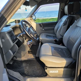 VW Multivan 2.5 TDI* 101к.с.* , снимка 13