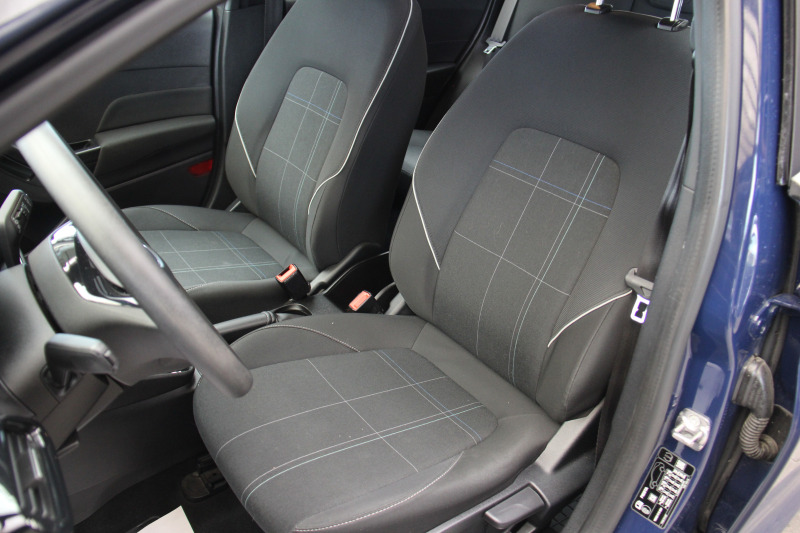 Ford Fiesta LPG/Bluetooth/Lane Assist/USB, снимка 10 - Автомобили и джипове - 45880658