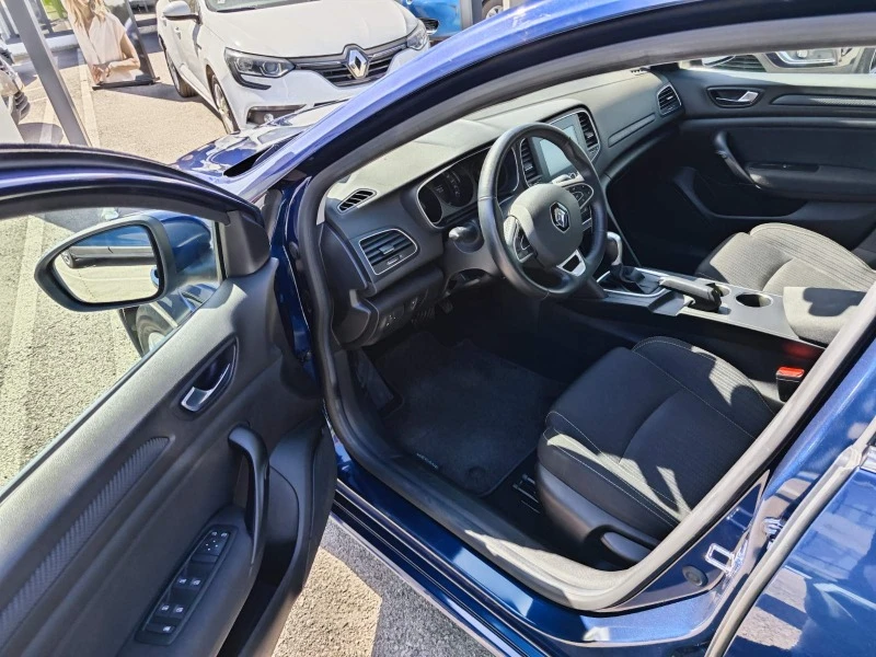 Renault Megane 1.5 blue dCi 115k.c., снимка 8 - Автомобили и джипове - 46427674