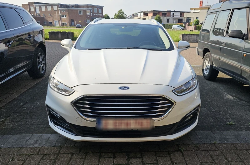 Ford Mondeo 2.0 Ecoblue Facelift 150 KC., снимка 2 - Автомобили и джипове - 46847518