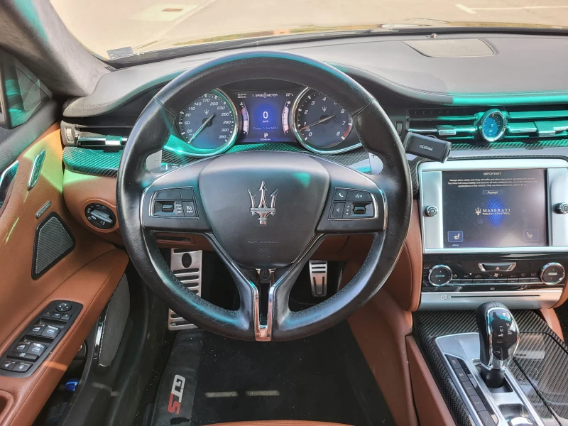 Maserati Quattroporte GTS 3.8 V8 530 KC НОВ ВНОС ВСИЧКИ ЕКСТРИ 57000 КМ, снимка 15 - Автомобили и джипове - 47092430