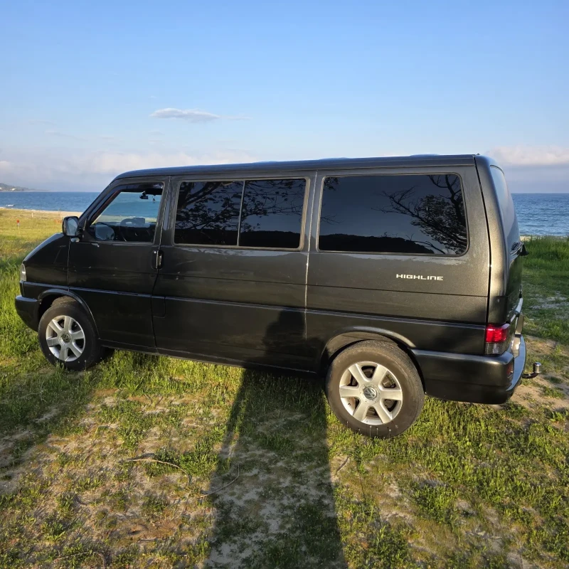 VW Multivan 2.5 TDI* 101к.с.* , снимка 9 - Автомобили и джипове - 52746738