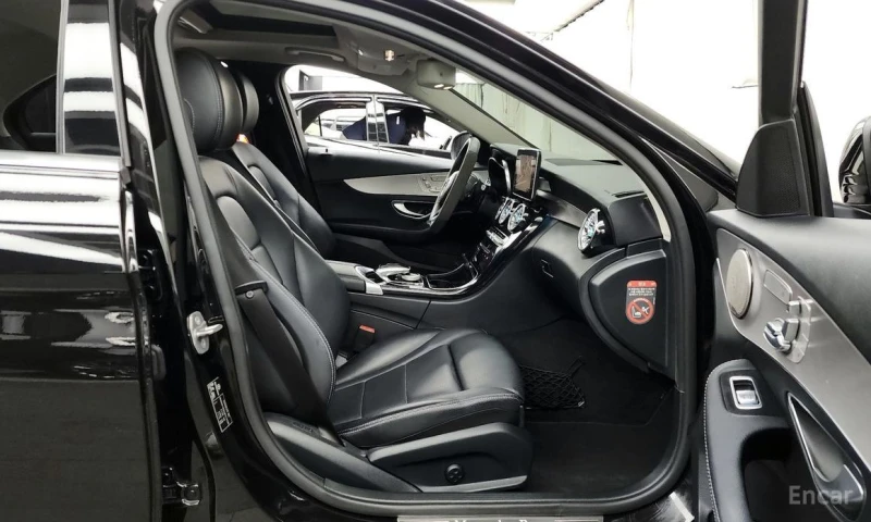 Mercedes-Benz 220, снимка 11 - Автомобили и джипове - 52938760