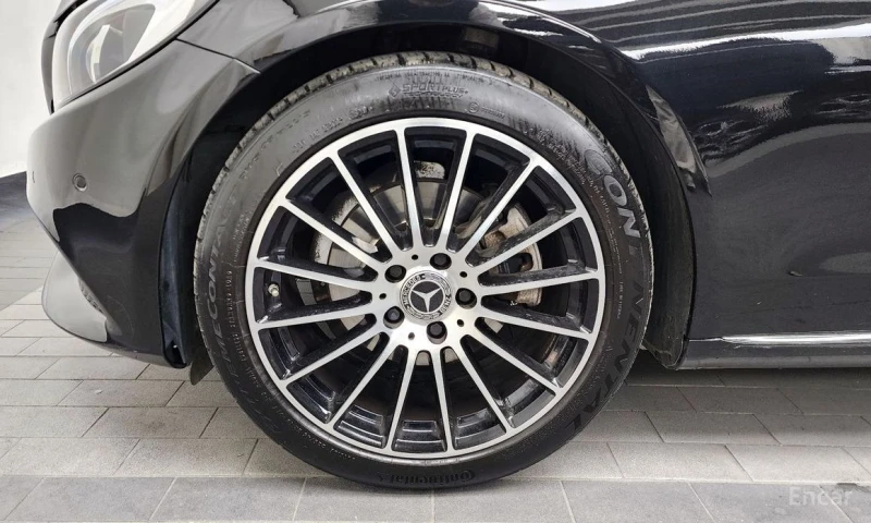 Mercedes-Benz 220, снимка 5 - Автомобили и джипове - 52938760