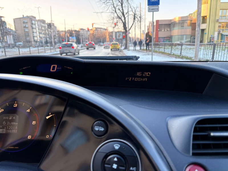 Honda Civic 2.2 CDTI, снимка 7 - Автомобили и джипове - 53176249