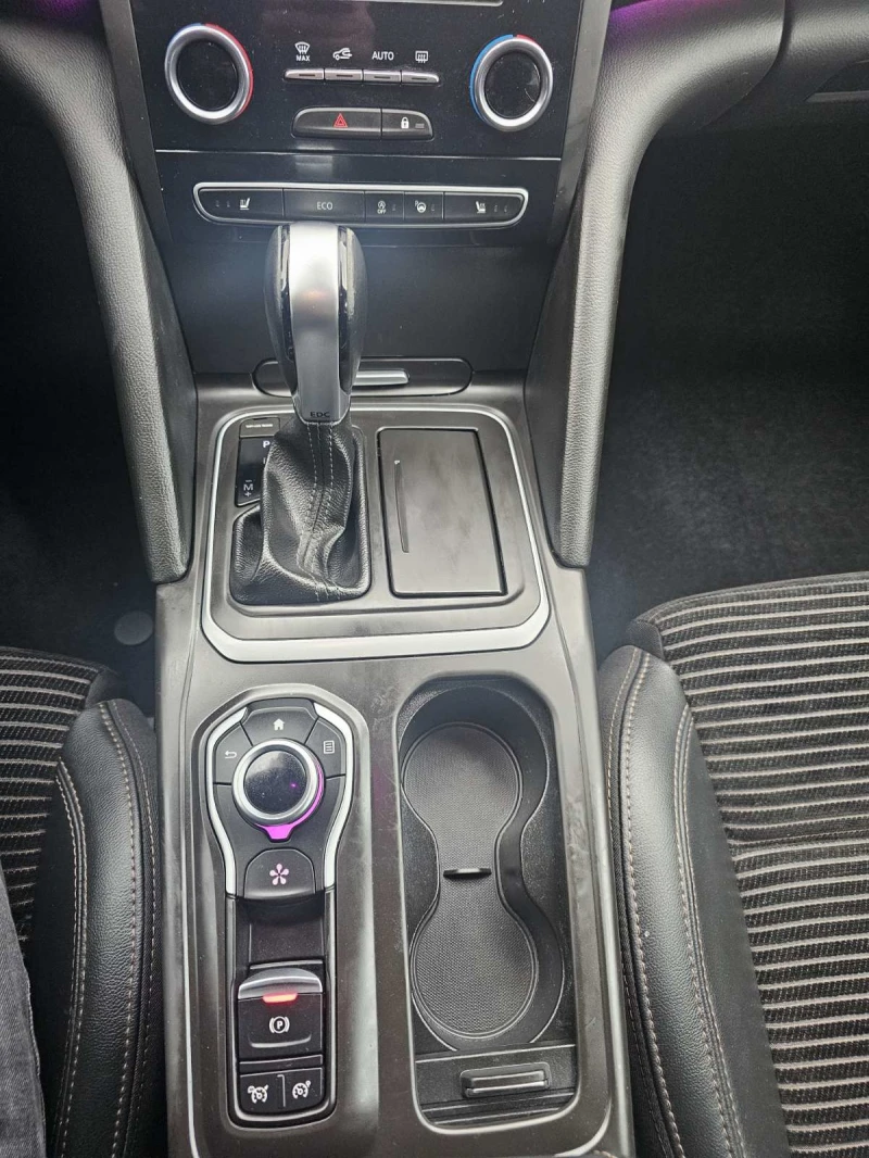 Renault Talisman 1.8 TCe 224, снимка 10 - Автомобили и джипове - 53284626