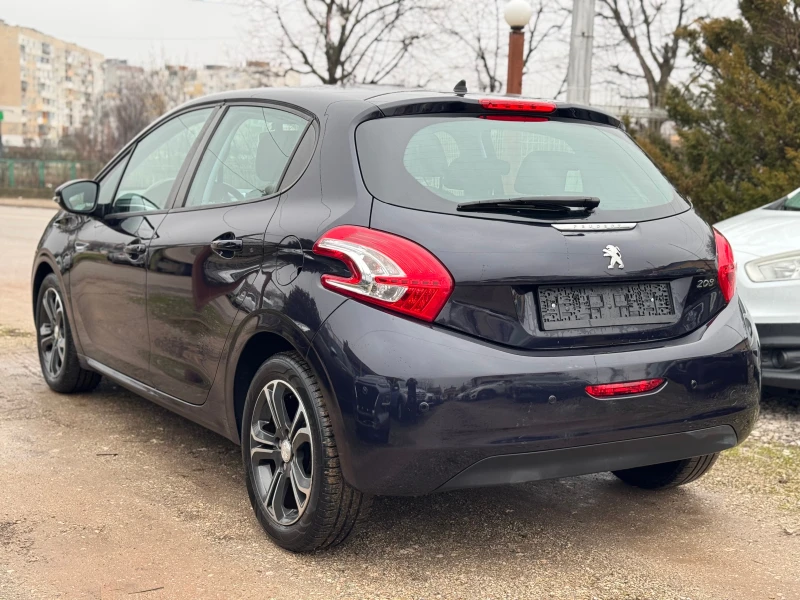 Peugeot 208 1.4i KLIMATIK, снимка 5 - Автомобили и джипове - 53508661