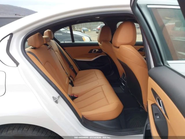 BMW 330 xDrive, снимка 8 - Автомобили и джипове - 53505337