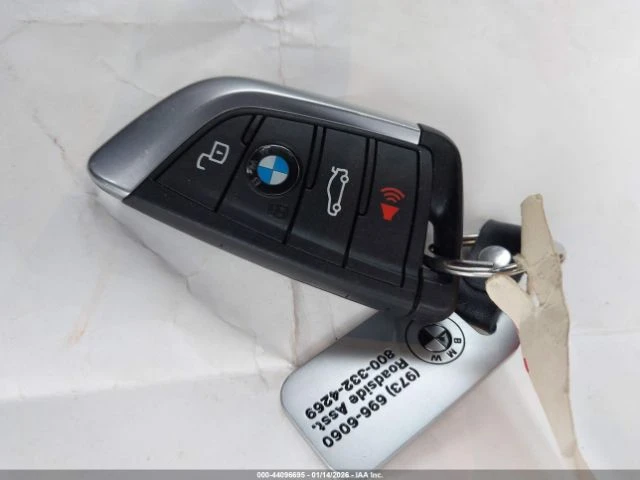 BMW 330 xDrive, снимка 11 - Автомобили и джипове - 53505337