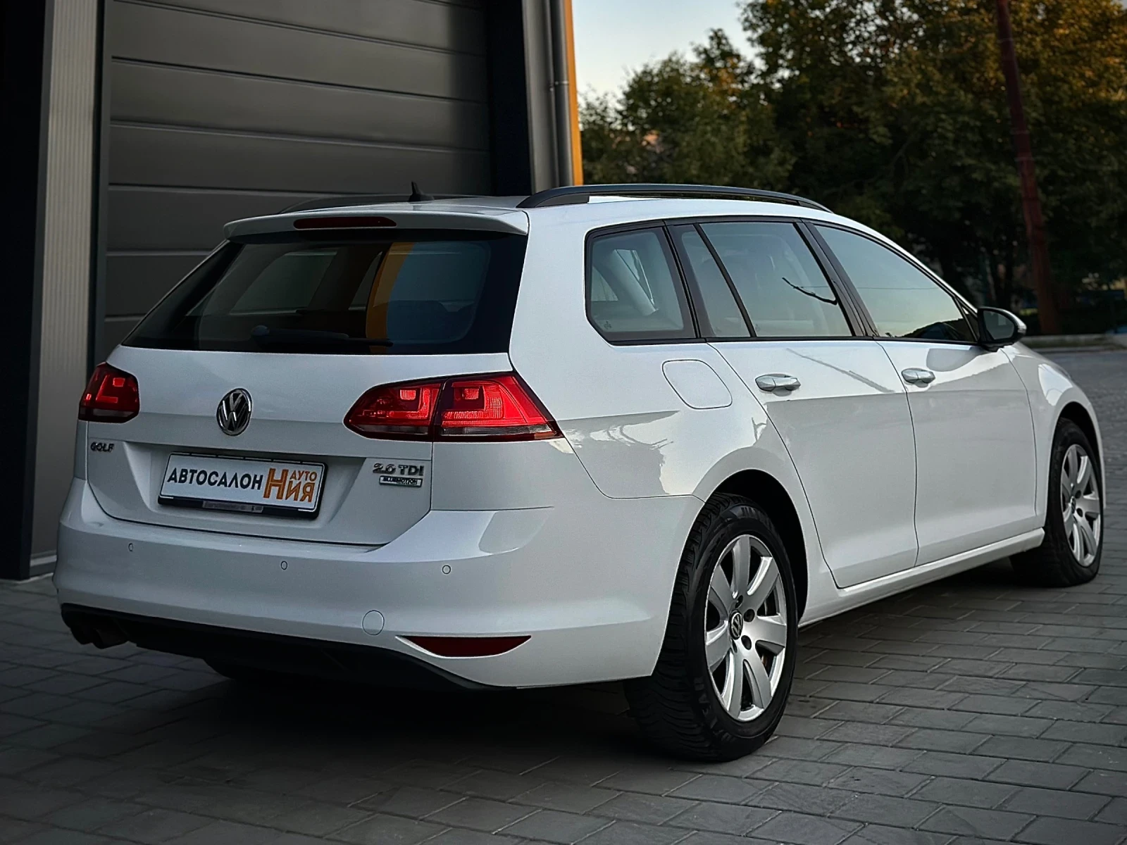 VW Golf 2.0 TDI* DSG* NAVI*  - изображение 4